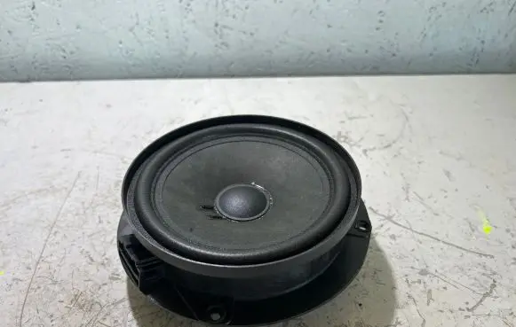 Volkswagen Amarok Front door speaker 90015000804 2H0035453C UA731615
