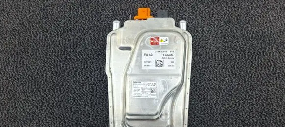 Porsche Taycan 9J1 Auxiliary heating control unit/module 9J1963507F 122R000550