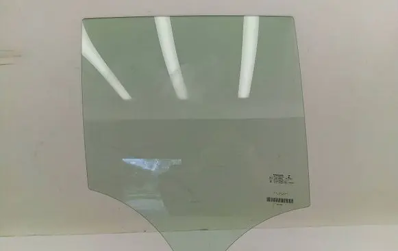 Volvo XC40 Rear door window glass 32244800
