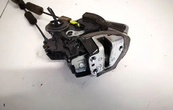 Lexus IS 220D-250-350 Rear door lock