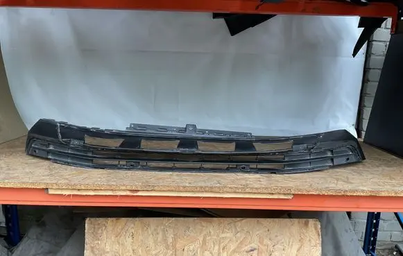Volkswagen Tiguan Front bumper lip 5NA805903J 5NA805903K 5NA805901C