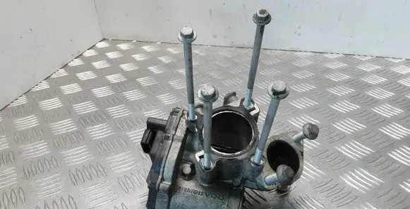 Renault Latitude (L70) EGR valve A2C53412016 H8200987088 147100385R
