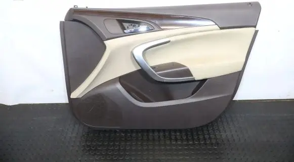 Opel Insignia A Front door card panel trim