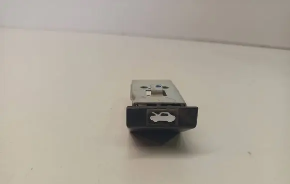 Isuzu D-Max Engine bonnet (hood) release handle 