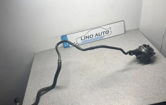 BMW 5 E39 Vacuum pump 2249939