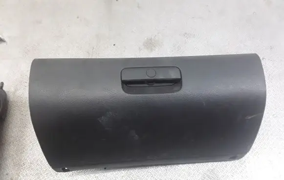 Skoda Octavia Mk1 (1U) Glove box