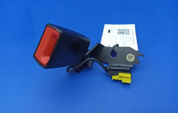 Mercedes-Benz E C207 W207 Rear seatbelt buckle A2048601069 608277200B 2078200115