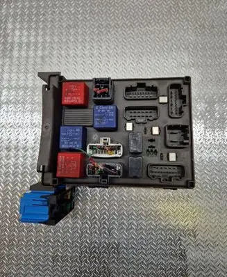 Renault Laguna II Fuse box set 518002209