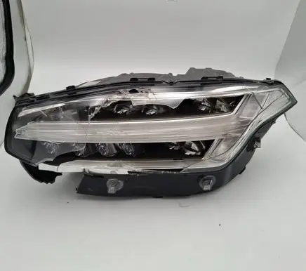 Volvo XC90 Headlight/headlamp 32228296