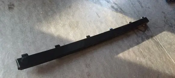 Volvo XC90 Front bumper splitter molding 31383799
