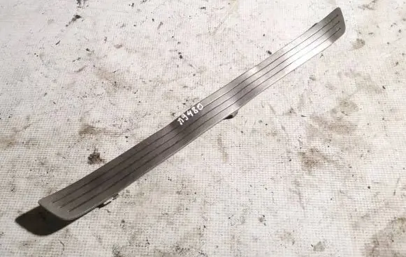 Volkswagen Phaeton Front sill trim cover