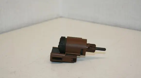 Volkswagen Caddy Brake pedal sensor switch 3B0945511B 19322009 19249