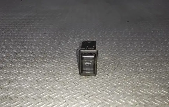 Nissan Primera Seat heating switch