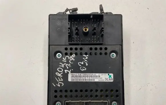 Jeep Grand Cherokee (WJ) Fuse module P56050231AH 560502 T0XQH25532RL02
