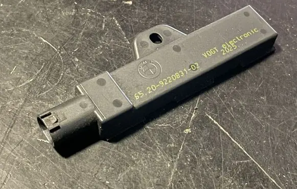BMW 7 F01 F02 F03 F04 Keyless system antenna 9220831