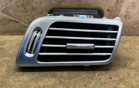 Mercedes-Benz CLS C218 X218 Dashboard air vent grill cover trim A2188301054