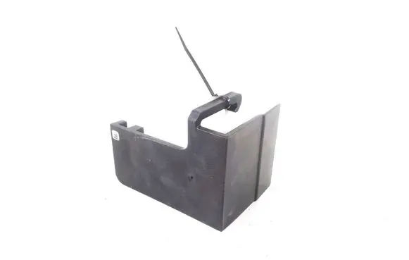 BMW 3 G20 G21 Battery box tray cover/lid 6844137