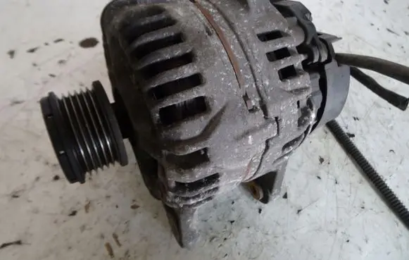 Renault Clio III Generator/alternator