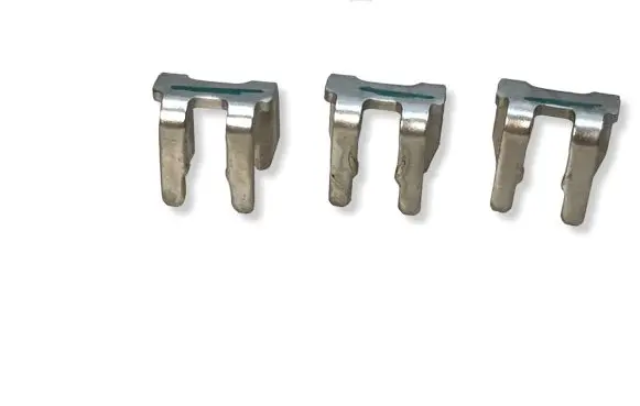 Peugeot 2008 I Fuel Injector clamp holder 