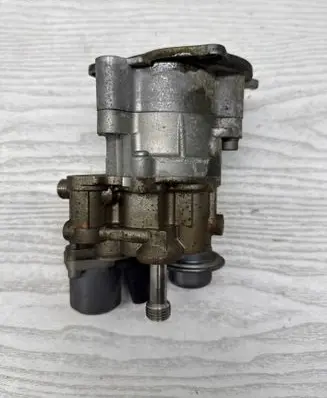 BMW 3 E92 E93 Fuel injection high pressure pump 0489710