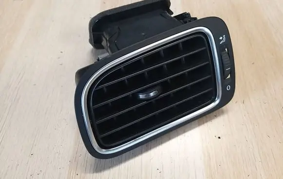 Volkswagen Polo V 6R Dashboard side air vent grill/cover trim 6RF819703A