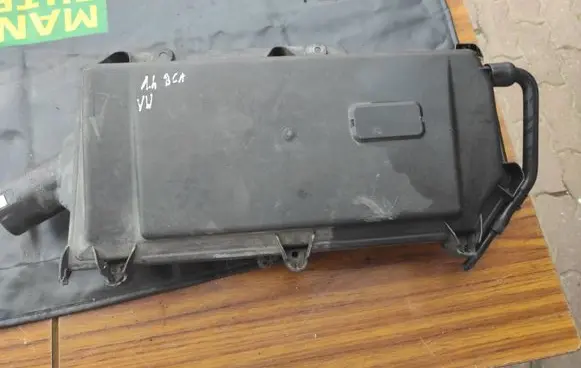 Volkswagen Golf IV Intake manifold 036129611BD