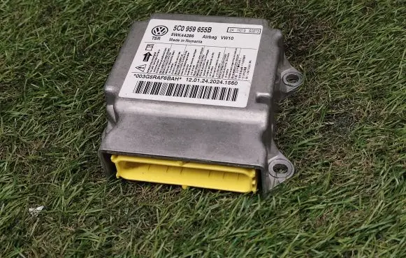 Volkswagen Golf VI Airbag control unit/module 5C0959655B 5WK44286