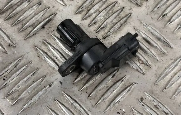 Maserati Ghibli Camshaft position sensor 0232103076
