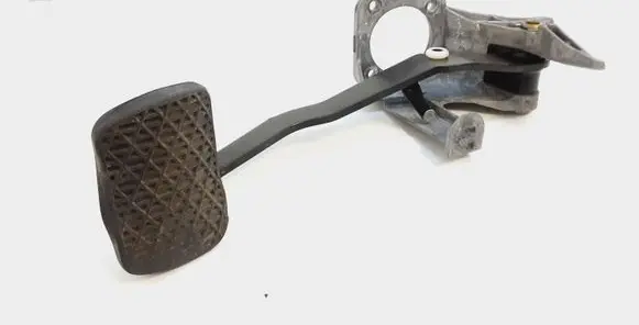 Mercedes-Benz CLS C219 Brake pedal A2112941001