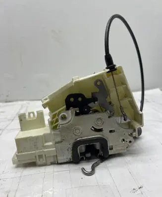 Mercedes-Benz GL X164 Front door lock 1697202535