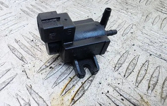 Opel Astra H Turbo solenoid valve 72244800