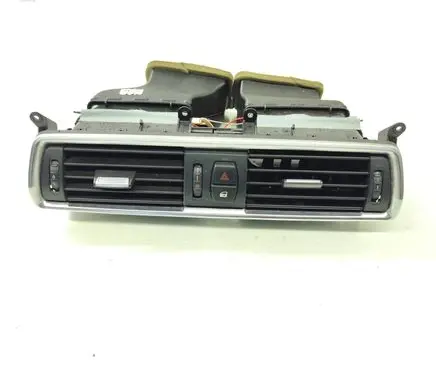 BMW 5 GT F07 Dash center air vent grill F49166966 0807572 8170