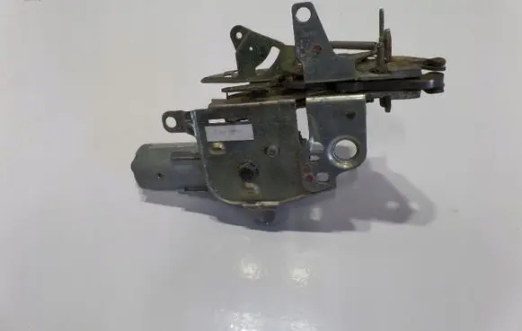 Mercedes-Benz E W210 Tailgate/trunk/boot lock/catch/latch A2107400536