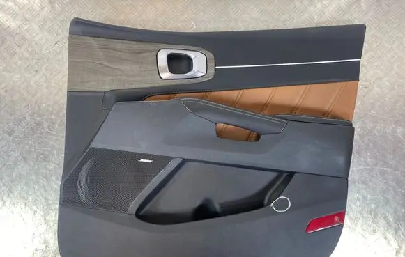 KIA Sorento IV Front door card panel trim 82380R5000