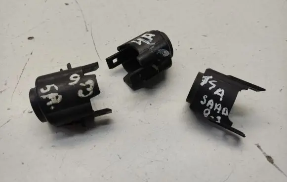 Saab 9-3 Ver2 Front parking sensor holder (PDC) 1036025945 12786615 1036025946