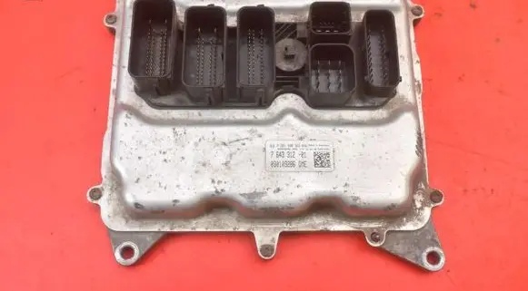 BMW 5 F10 F11 Engine control unit/module ECU 7643312-01