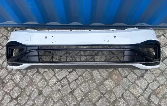 Volkswagen PASSAT B8 Front bumper 3G0807217D