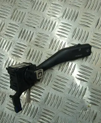 Volkswagen Jetta V Wiper control stalk ANH80H005A