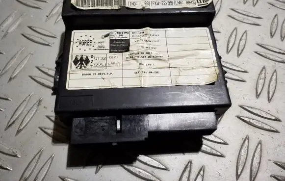 Opel Frontera B Comfort/convenience module 8971863990