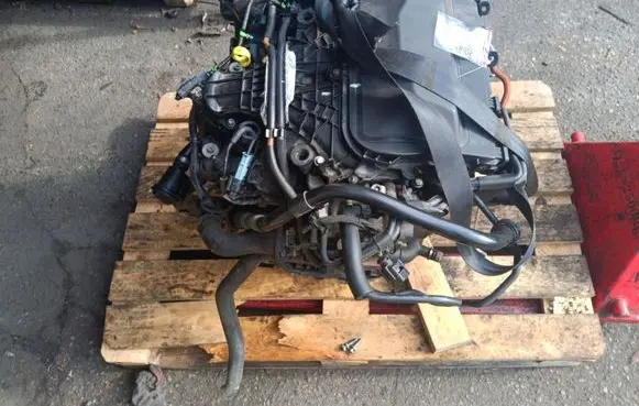 Ford S-MAX Engine