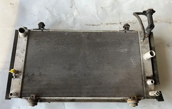 Toyota Prius (NHW20) Radiator set 120700412