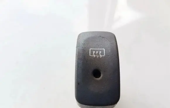 Windscreen/window heater switch