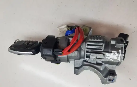 Hyundai i40 Ignition lock HLB3 39D