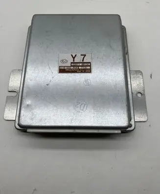Subaru Legacy Engine control unit/module 22611AM130 A18000R6M