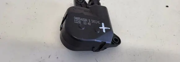 Chrysler Voyager Air flap motor/actuator 04885465AA 1221B0314B