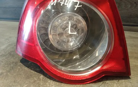 Volkswagen PASSAT B6 Rear/tail lights 3C5945095C
