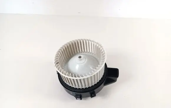 Volvo S60 A/C air flow flap actuator/motor 32241017