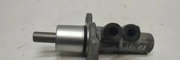 Volkswagen PASSAT B5.5 Master brake cylinder
