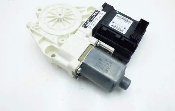 Audi A3 S3 A3 Sportback 8P Front door electric window regulator 8P0959802J S006060012E 632735