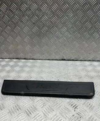 Hyundai ix35 Front sill trim cover 858832y100